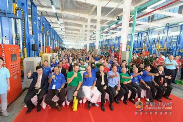 泰国玲珑举行玲珑轮胎建厂40周年暨全钢项目全线投产庆典现场