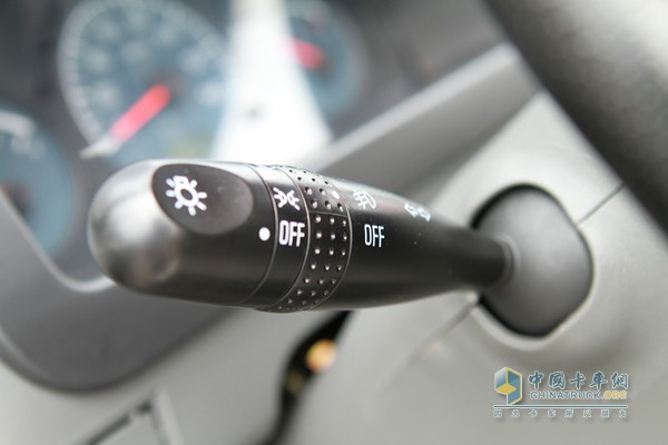 时代汽车 驭菱V1 双排平板 载货车