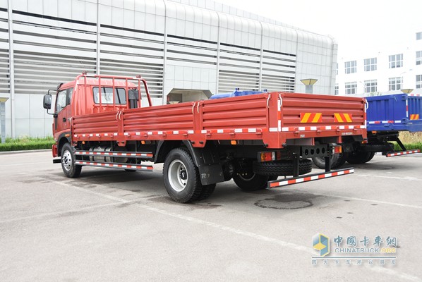 福田瑞沃 康明斯ISF3.8L 168马力 4X2 载货车（外观）