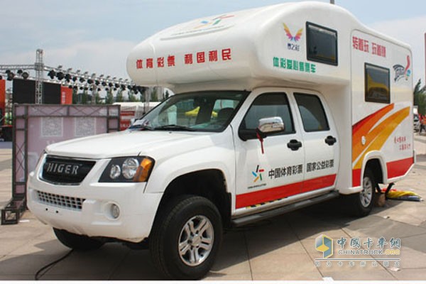 龙威MRV房车