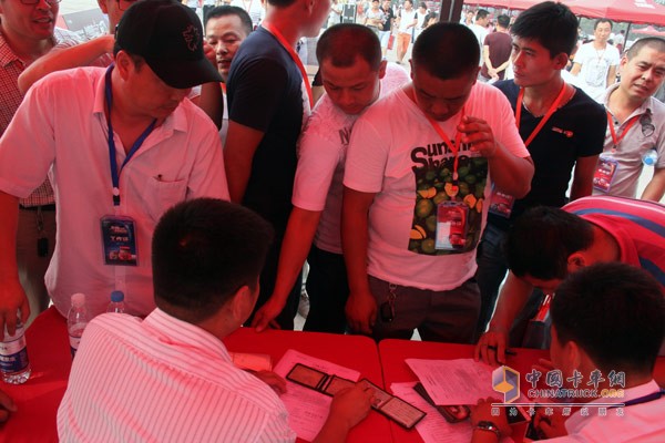 中国重汽新斯太尔致富品鉴会在河北邯郸召开