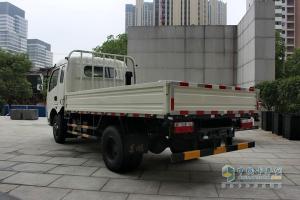 东风 多利卡D6 130马力 4.15米排半栏板轻卡