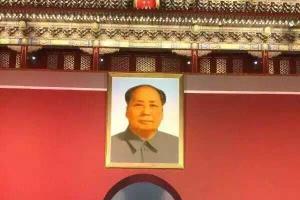 为圆梦而生 与祖国同行 福田欧曼服务中国盛世记