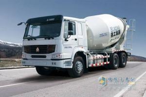徐工汽车 380马力重汽豪沃系列 8×4混凝土搅拌车（1197