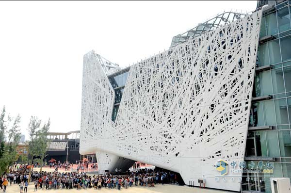 米兰世博会每天近10万名游客参观