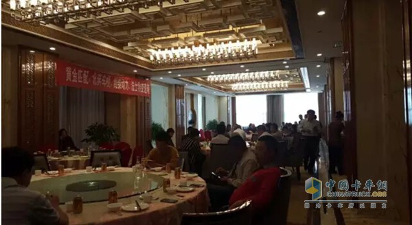 北奔重卡 北奔V3 牵引车