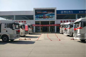 陕汽德龙新M3000牵引车在宁夏批量交车