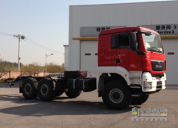 德国MAN TGS 33.540 6X6 BB底盘(机场主力泡沫消防车底盘)