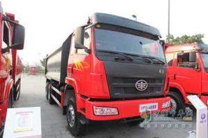 一汽柳特 龙威(L5P)中卡 310马力 6X4 5.6米 自卸车