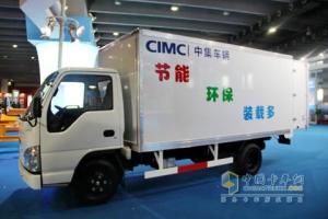 庆铃 五十铃100P 98马力 4.25米单排厢式轻卡