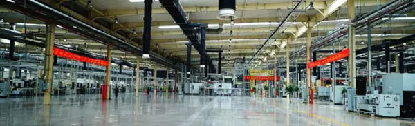 迈斯福发动机生产线的制造技术和精细程度远远高于整车厂
