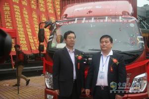 奥铃康明斯2.8L气刹版登陆上海 实力征服用户现场购车307台