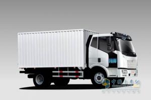 一汽解放J6L 180马力4×2厢式载货车（复合型/BF6M2012/7700mm厢）