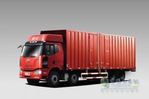 一汽解放J6M 280马力8×4厢式载货车（标载型）