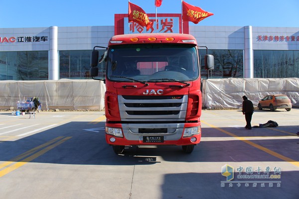 江淮格尔发K3L 160马力 4X2 载货车