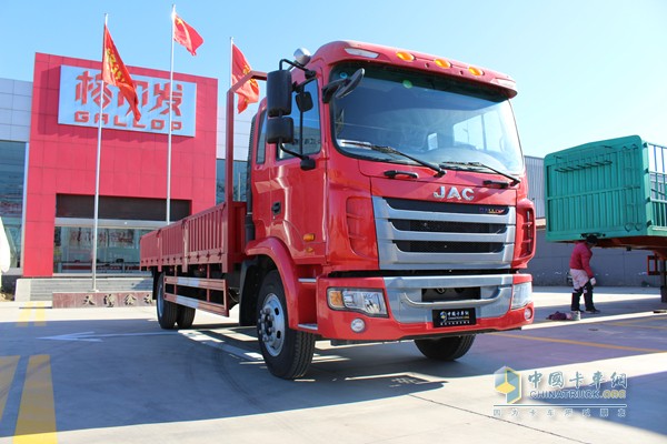 江淮格尔发K3L 160马力 4X2 载货车