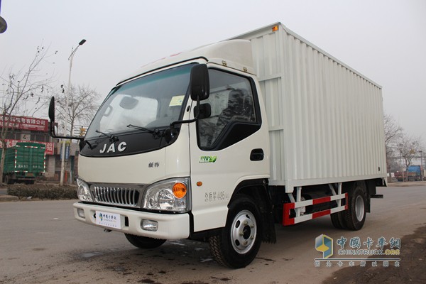 江淮康铃 4X2 厢式载货车