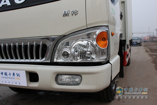 江淮康铃 4X2 厢式载货车