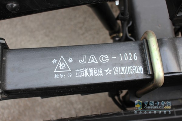 江淮新骏铃 160马力 4X2 载货车