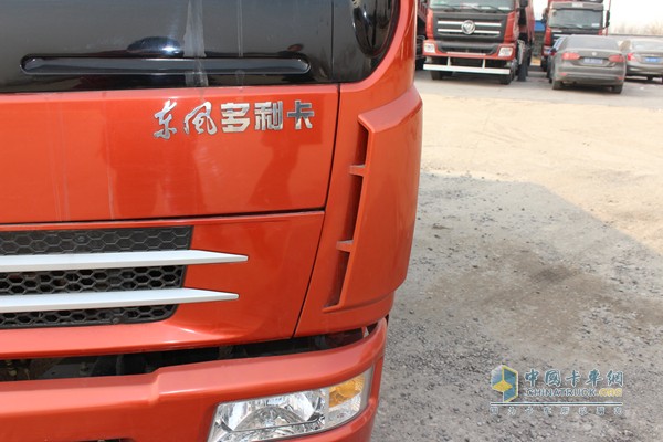 东风多利卡D6 4X2 玉柴115马力 载货车
