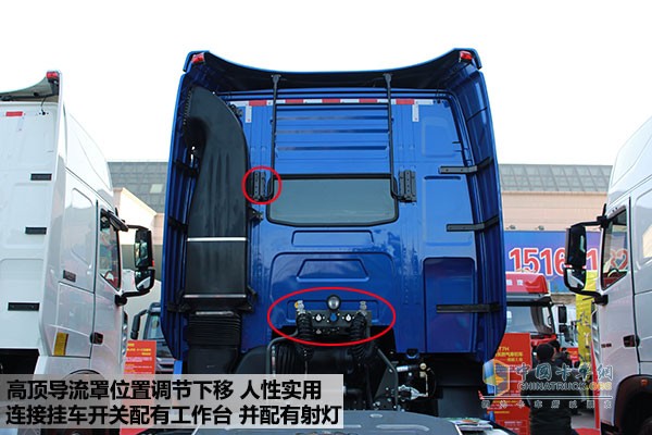 中国重汽HOWO-T7H 540马力6X4牵引车