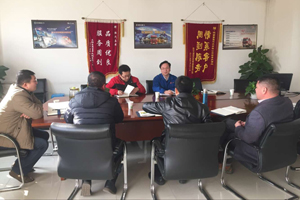 让城市更加美丽 浙江渣土车大客户来陕汽参观访问