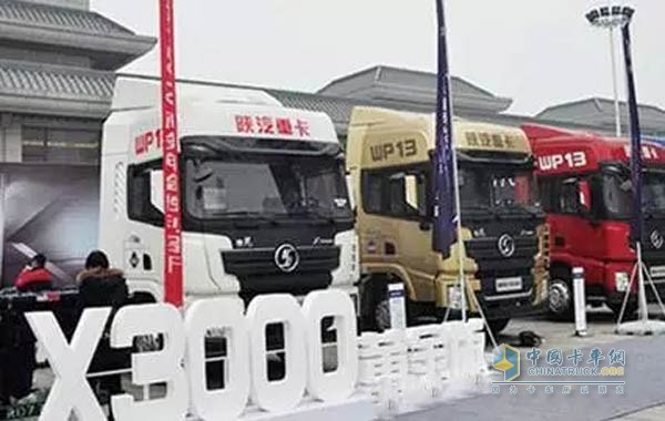 2016商务年会，陕重汽发布了5款专配WP13的德龙X3000黄金版牵引车