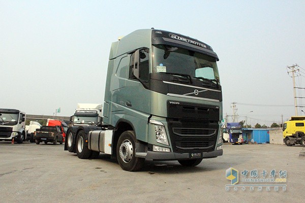沃尔沃新FH 500马力 6x2 牵引车