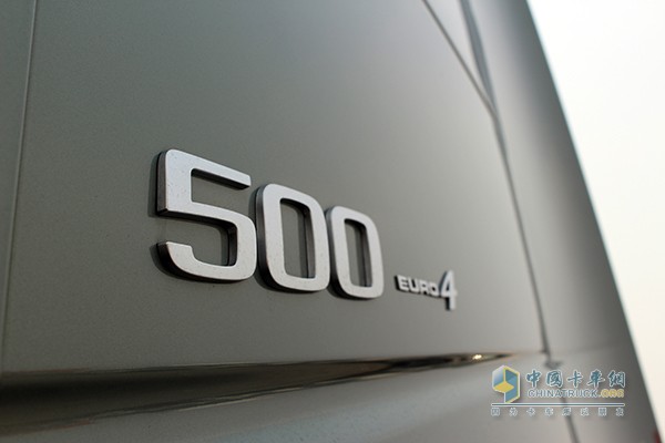 沃尔沃新FH 500马力 6x2 牵引车