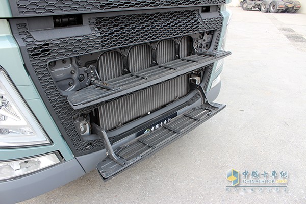 沃尔沃新FH 500马力 6x2 牵引车