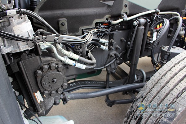 沃尔沃新FH 500马力 6x2 牵引车