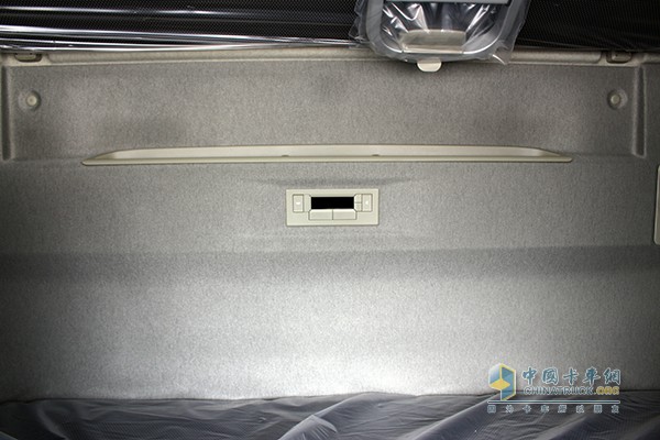 沃尔沃新FH 500马力 6x2 牵引车