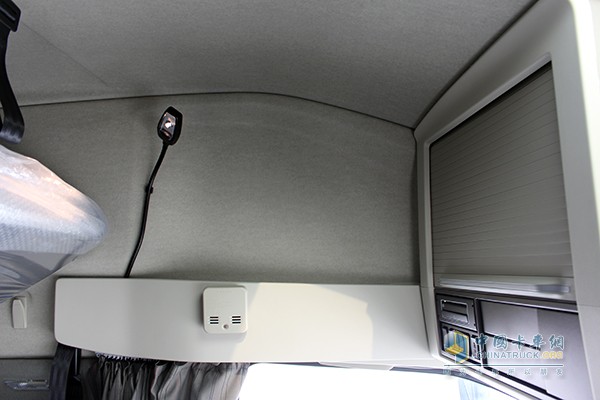沃尔沃新FH 500马力 6x2 牵引车