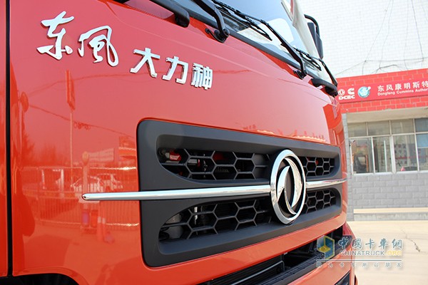东风大力神 350马力 8X4自卸车