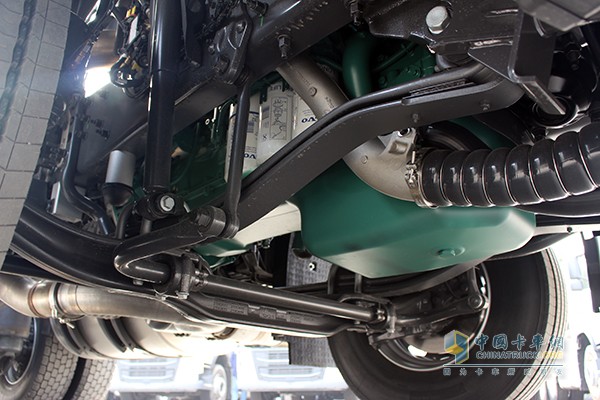 沃尔沃新FH 460马力 6x2 牵引车