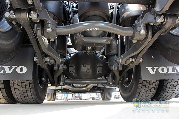 沃尔沃新FH 460马力 6x2 牵引车