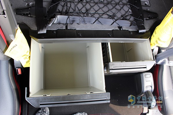沃尔沃新FH 460马力 6x2 牵引车