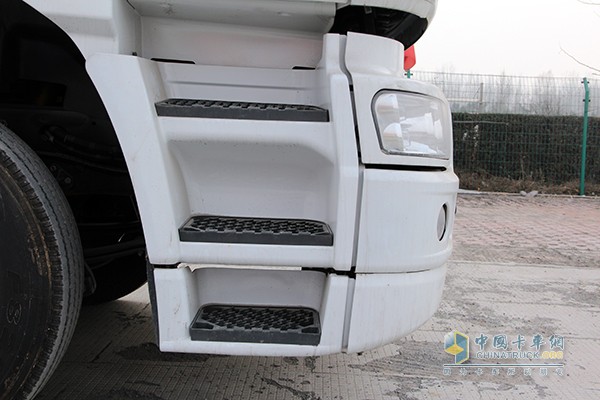 东风柳汽 乘龙 245马力6x2 9.6m厢式载货车