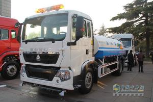 中国重汽 T5G 4X2 210马力 国五 扬尘车