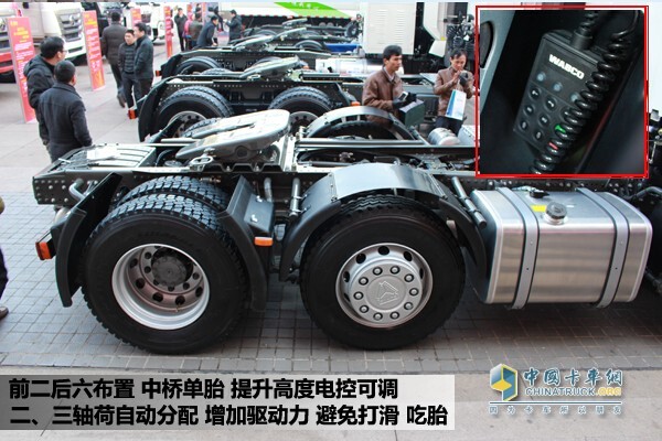 “奇“在中桥转向提升桥