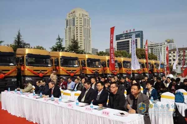 东风柳汽与西上海物流战略合作协议签署暨交车仪式活动吸引众多战略伙伴