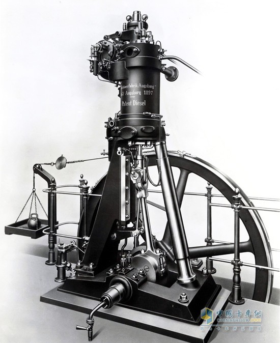 世界上第一台柴油发动机