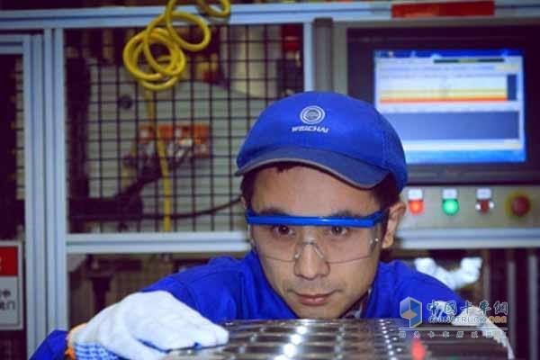 “质量在每个人的手中”的理念，指导每一名潍柴人的工作实践