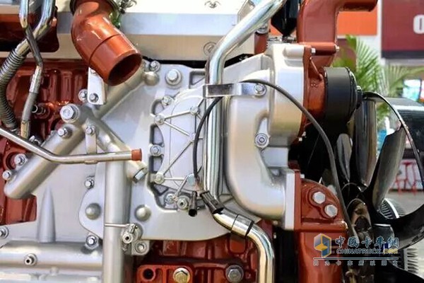 玉柴YC6K发动机的集成式整体缸盖