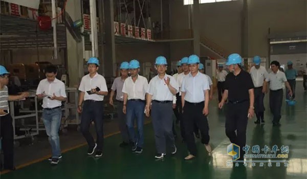 马鞍山市委书记张晓麟赴华菱星马进行防汛指导
