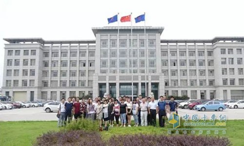 到访客户合影
