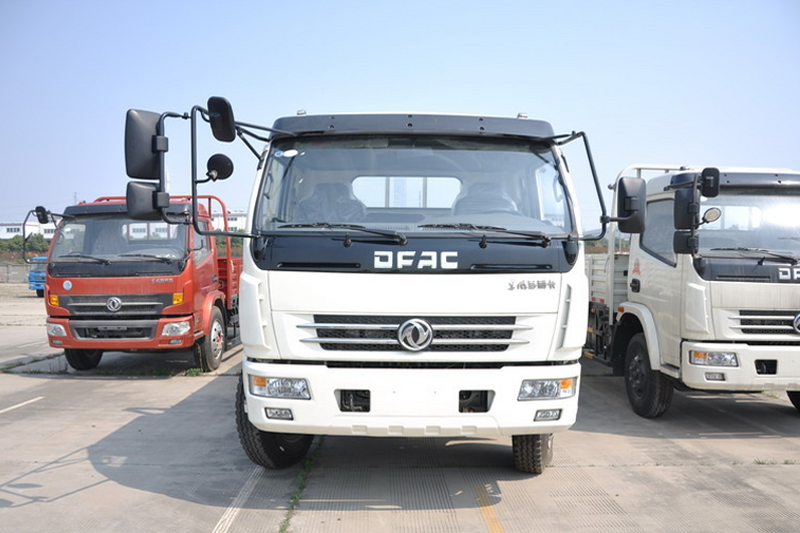 东风 多利卡L系列中卡 140马力 4X2栏板载货车(DFA1122L11D6)
