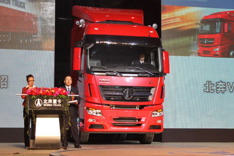 北奔 V3重卡 430马力 4X2 轻量化牵引车(ND4253B34J7)