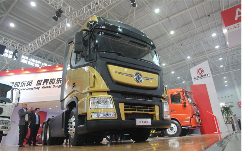 东风商用车 天龙旗舰重卡 480马力 6X4牵引车(DFL4251A)(代号D760)