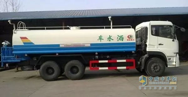 洒水车